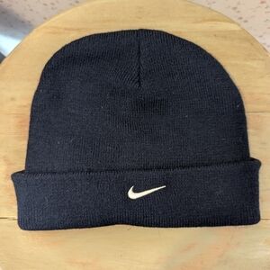 💙 Nike Navy Blue Beanie Youth size 10 x 8